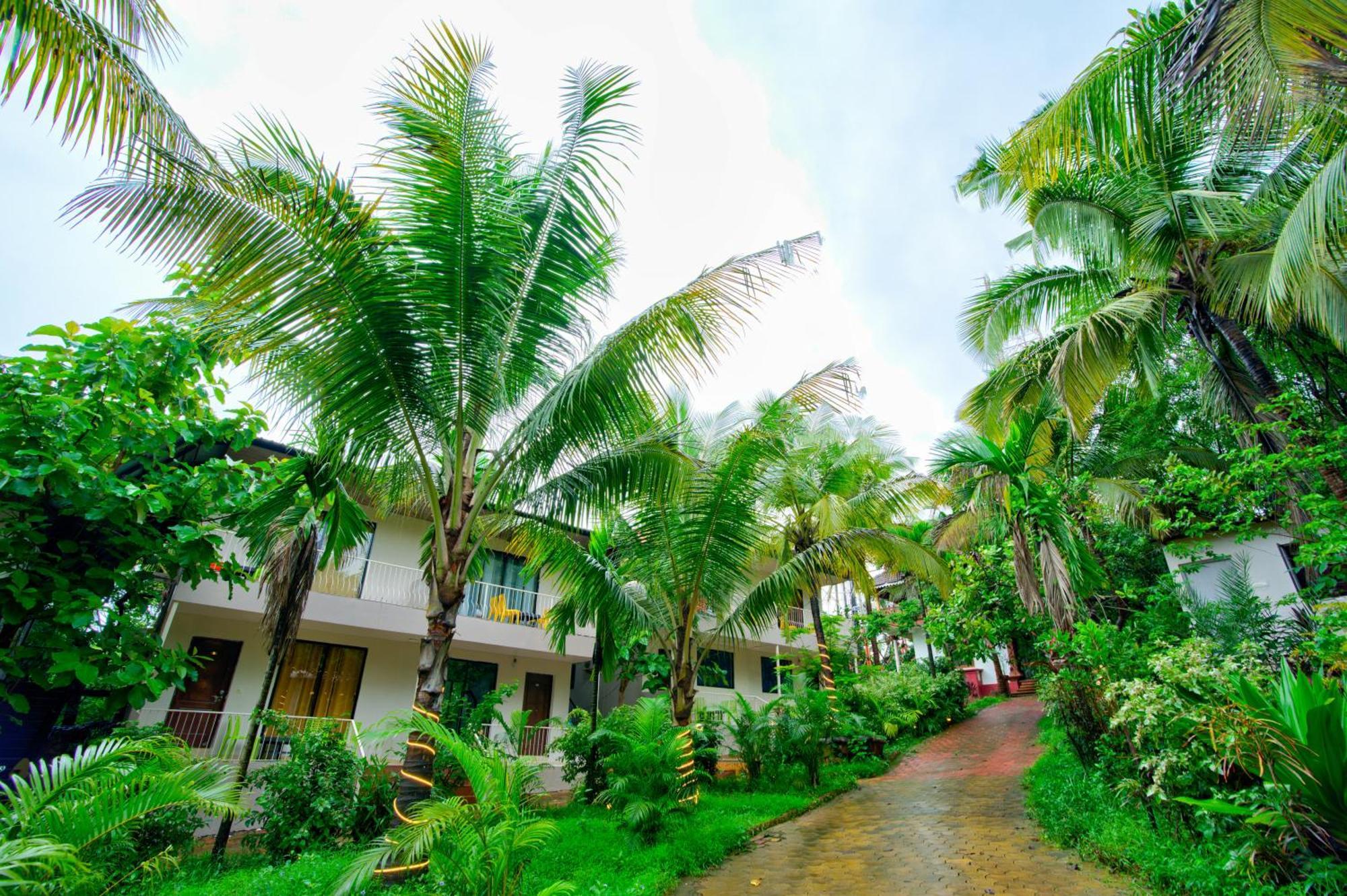 La Station Resort Vagator Exterior photo